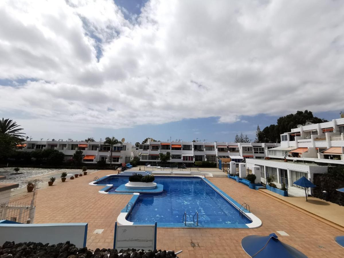 Sunny Apt With Terrace Coastal Area South Arona Arona  Bagian luar foto