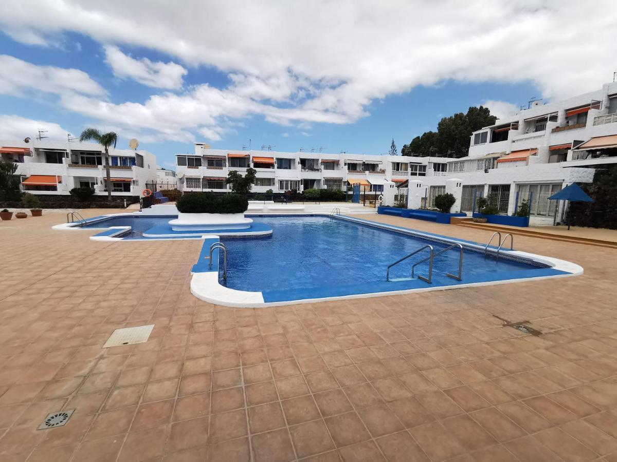 Sunny Apt With Terrace Coastal Area South Arona Arona  Bagian luar foto