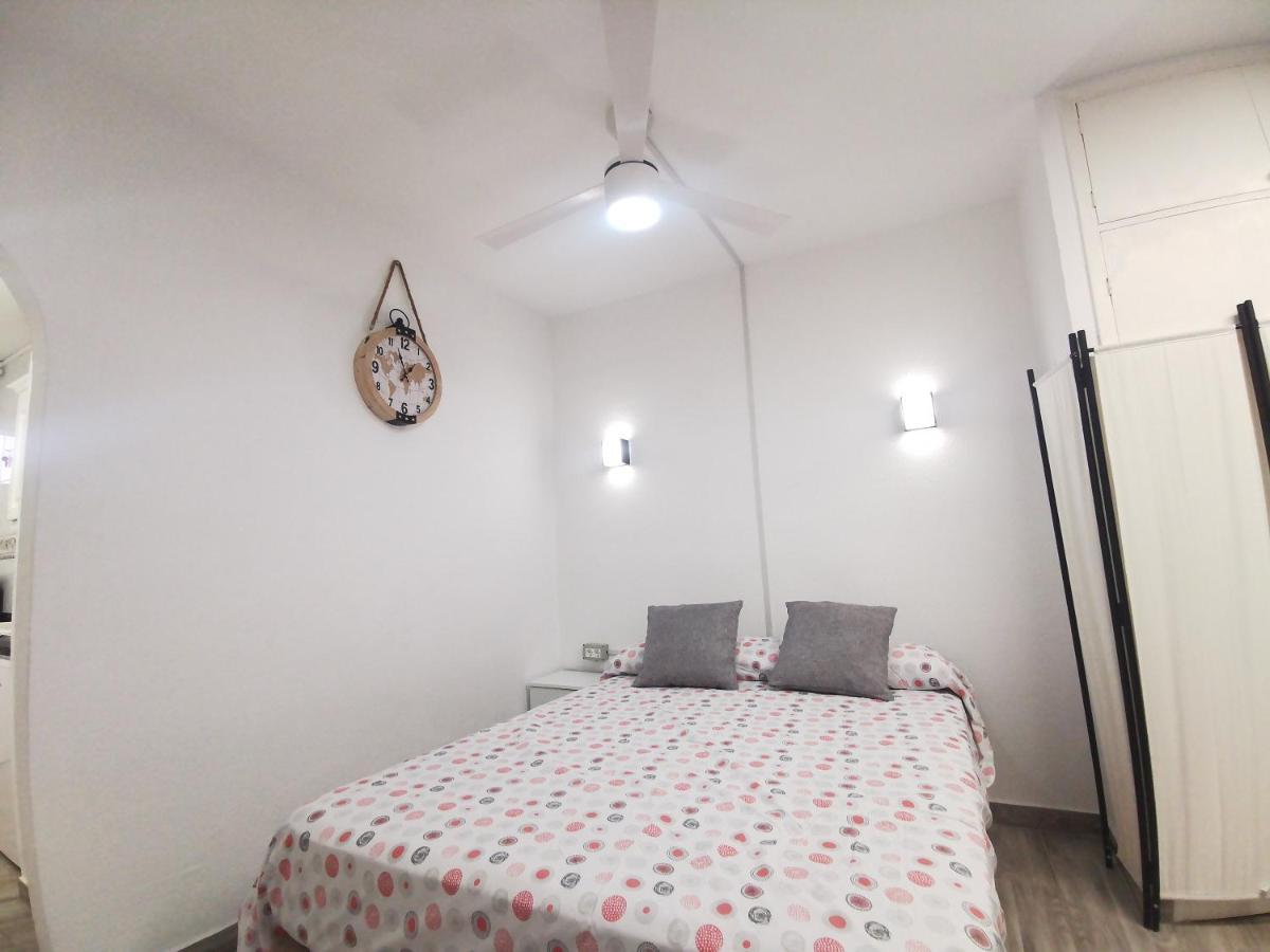 Sunny Apt With Terrace Coastal Area South Arona Arona  Bagian luar foto