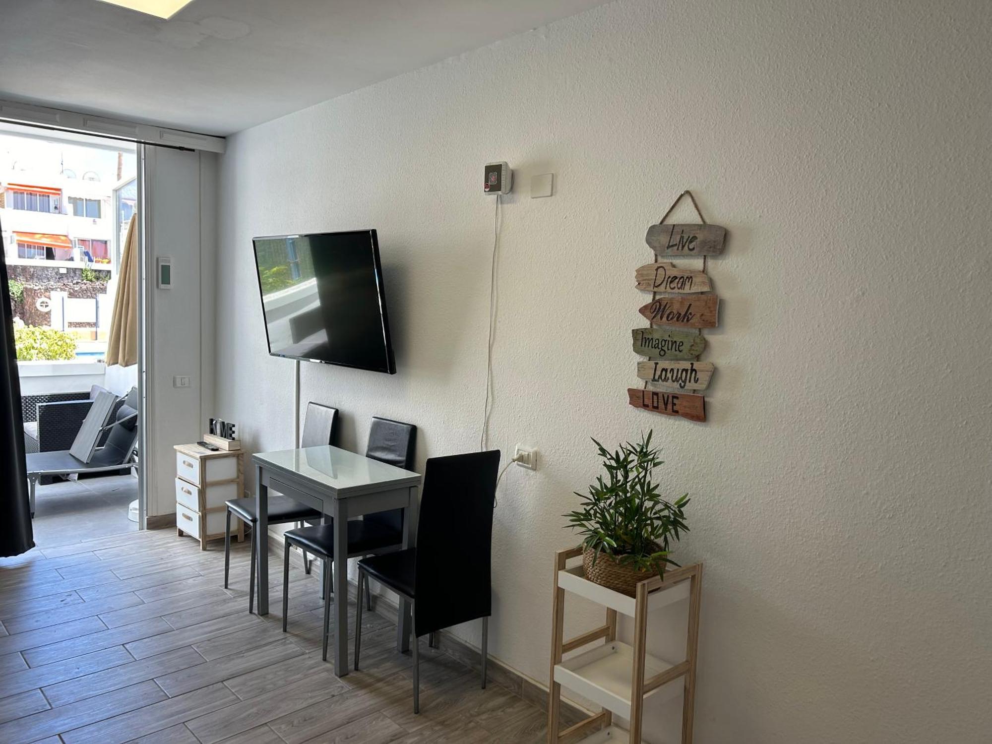 Sunny Apt With Terrace Coastal Area South Arona Arona  Bagian luar foto